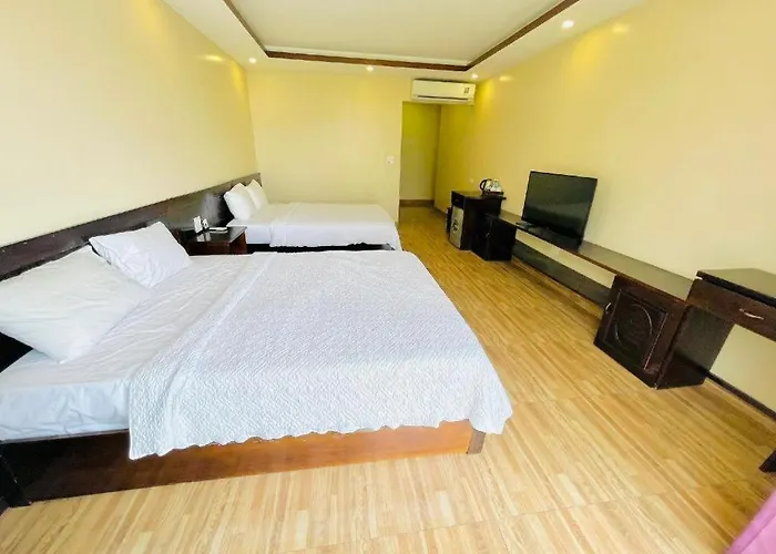 Tuan Chau Havana Hotel
