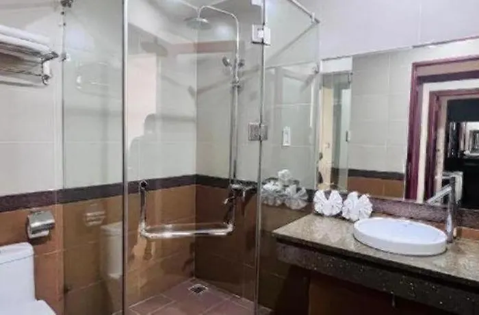 Khách sạn Tuan Chau Havana